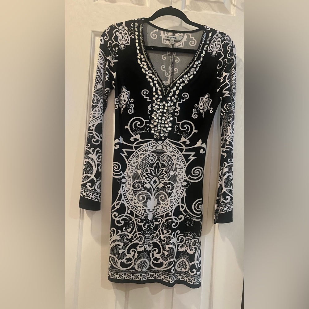 Long sleeve embellished neckline